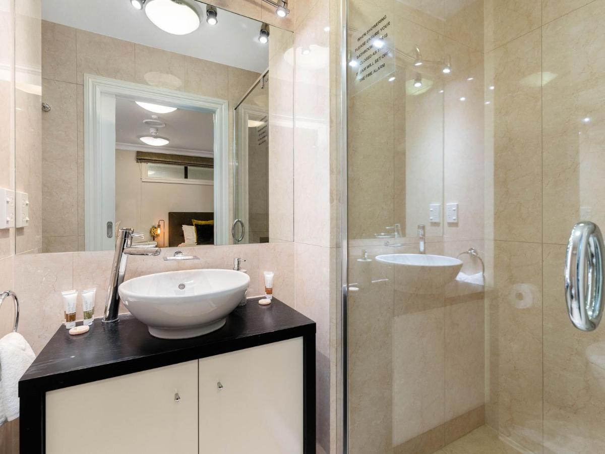 Central Luxury At 408 The Beacon Queenstown Exterior photo